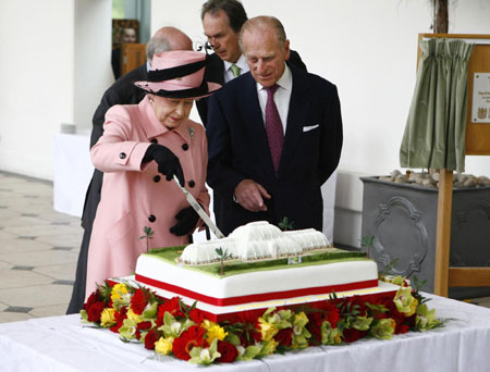 Brit Queen marks Botanic Gardens' 250th anniversary