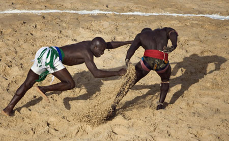 Int'l wrestling competition in Dakar
