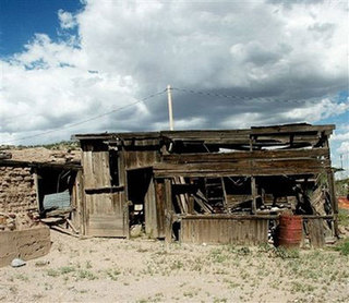 Ghost hunters inspect 180-year-old NM hotel site