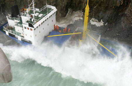 Russian ship runs aground in the Norwegian Sea