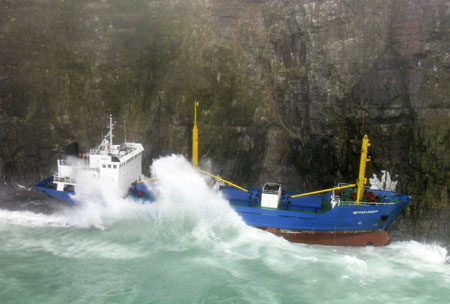 Russian ship runs aground in the Norwegian Sea