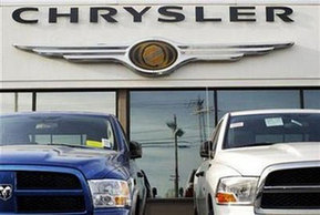 Chrysler to cut 800 dealers on Thursday