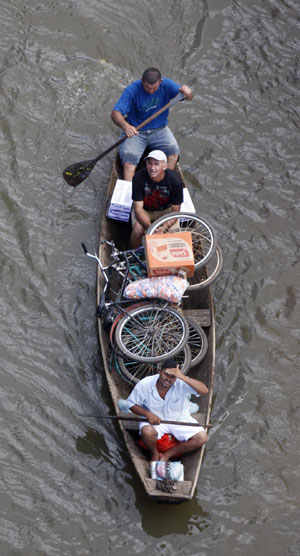 More than 300,000 homeless after Brazil flooding