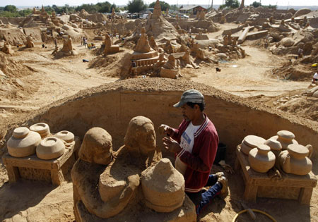 2009 International Sand Sculpture Festival in Pera, Portugal