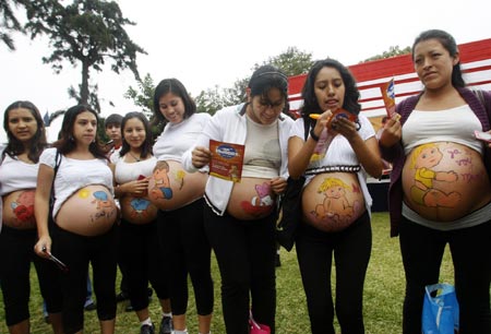 'Beautiful Pregnant Women' contest in Lima