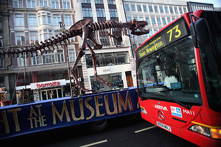 Giant model Tyrannosaurus Rex tours Oxford Street
