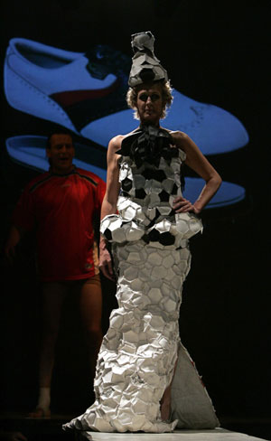 Eco Costume 2009 fashion show