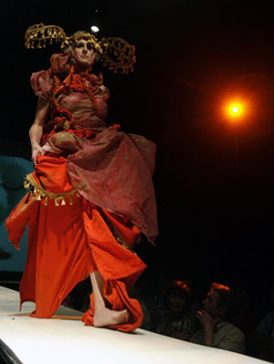 Eco Costume 2009 fashion show