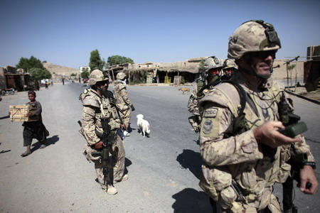 Kids living in war-torn Afghanistan