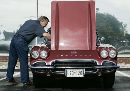Past, present, and future: General Motors cars
