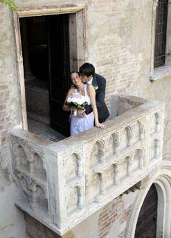 Italy: 1st wedding held at Juliet's presumed house