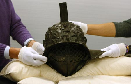 Pompeii gladiator's helmet on show in Melbourne