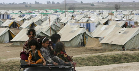 New camps opened to house fleeing Pakistanis