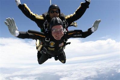 Bush celebrates 85th by skydiving over Maine
