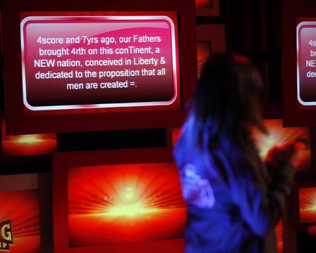 US girl wins texting championship