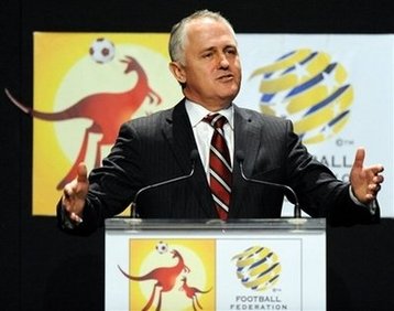 Australia political row focuses on fake e-mail