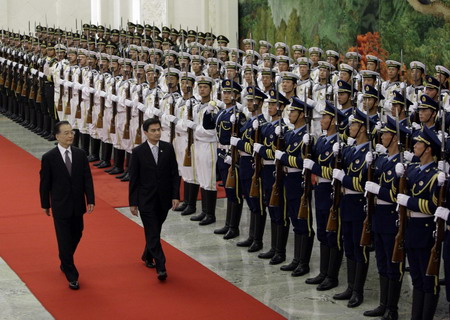 Thai PM woos China's role in its stimulus plan