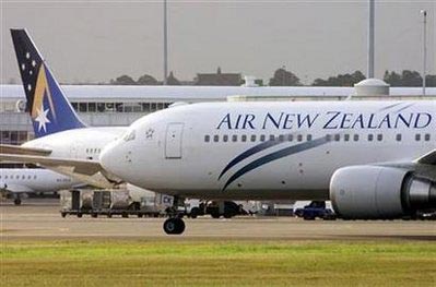 Air NZ staff bare all to get flyers' attention