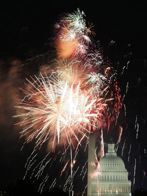 Biggest fireworks show in US celebrates Independence Day