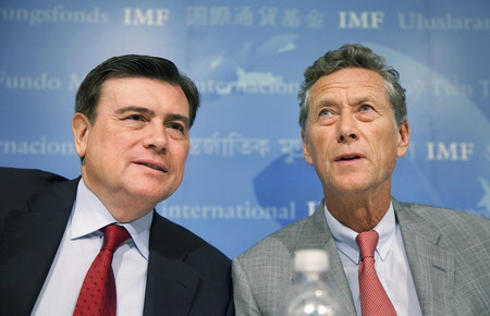 IMF sees 2010 growth; G8 frets over risks