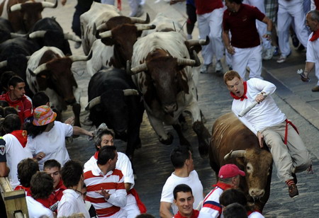 Man gored to death at Pamplona, 1st since '95
