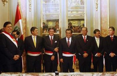 Peruvian president reshuffles cabinet