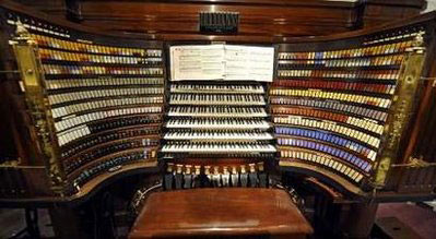 World's largest playable pipe organ sets in store