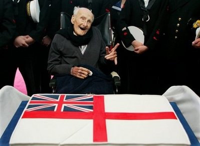 World's oldest man, WWI veteran dies at 113