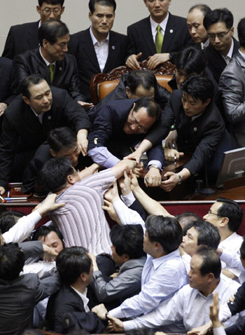 Brawl breaks out in South Korean parliament