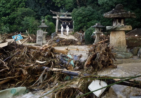 Mudslide kills five in western Japan