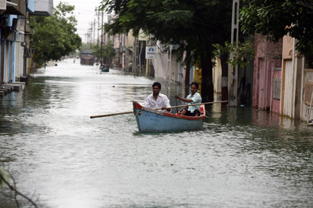 Flood ravages India's Porbander