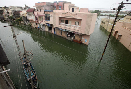 Flood ravages India's Porbander