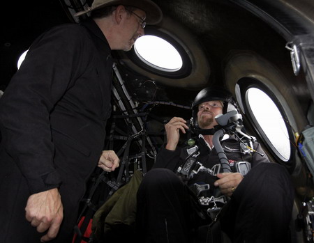 Final frontier: Crowd sees spaceship launcher fly