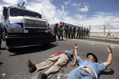 Central American leaders condemn Honduran coup