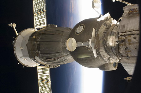 Astronaut bringing test underwear back to Earth