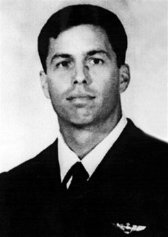 Remains of pilot missing 18 years in Iraq found
