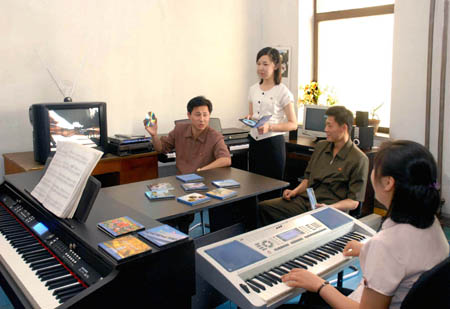 DPRK produces electronic musical instruments
