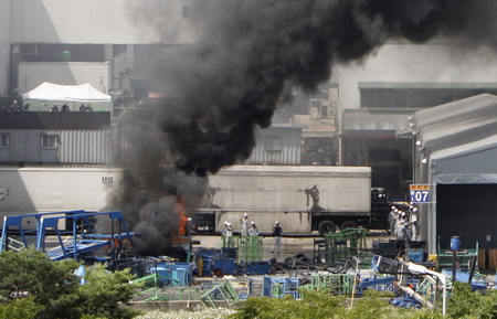 ROK police move against Ssangyong strikers