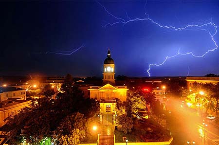 Lightning illuminates world