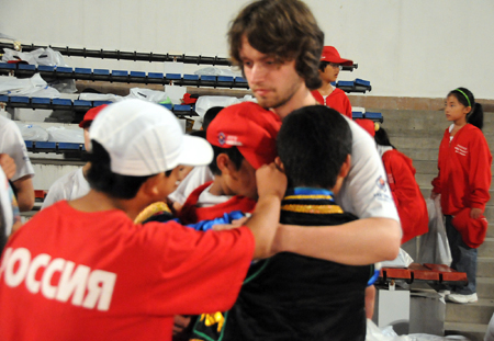 Children from quake-hit area end rehab in Russia