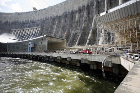 64 missing feared dead in Russia dam blast