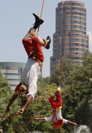 Volador de Papantla perform in Mexico City