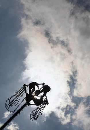 Volador de Papantla perform in Mexico City