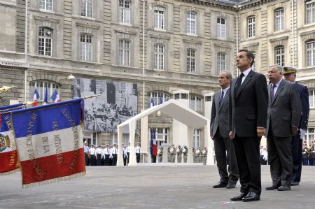 France marks 65th anniversary of Paris liberation from Nazis