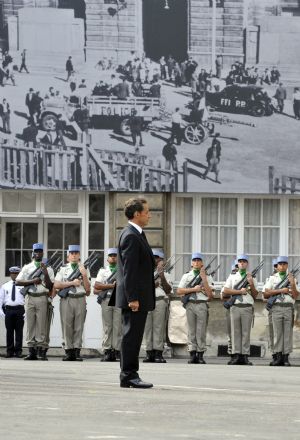 France marks 65th anniversary of Paris liberation from Nazis
