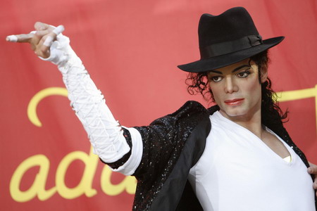 Michael Jackson wax figure unveiled in Hollywo