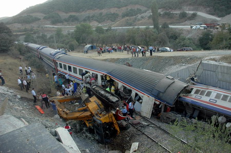 Train accident in Turkey kills four, injures 17
