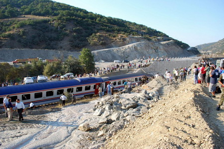 Train accident in Turkey kills four, injures 17