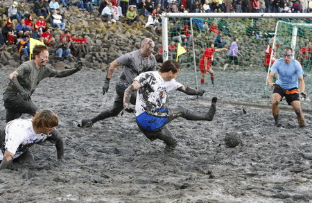 'Wattoluempiade': mud olympics