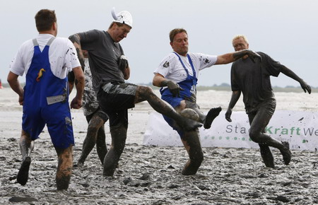 'Wattoluempiade': mud olympics